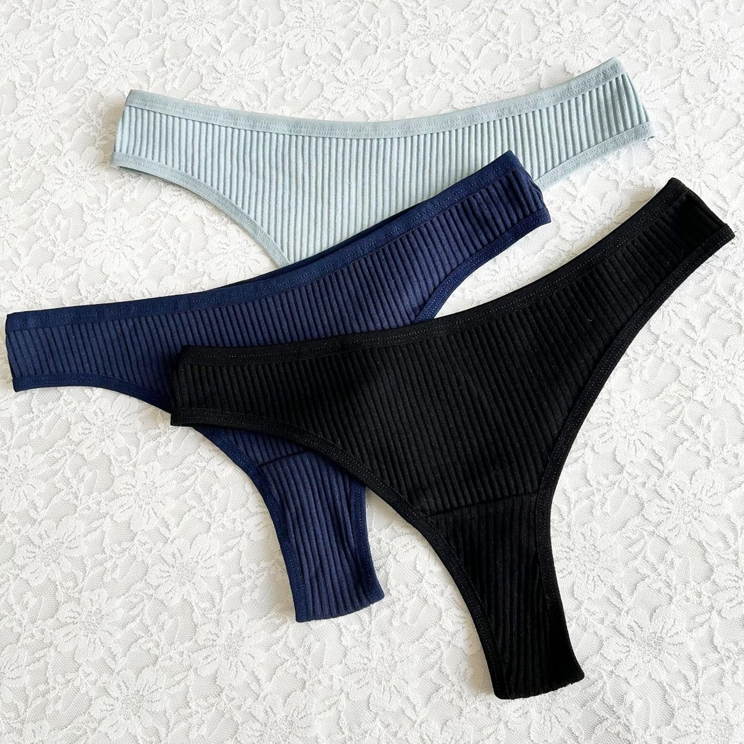 Cotton thongs for women breathable fabric detail