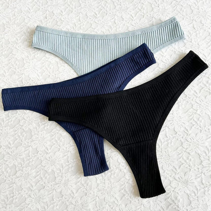 Cotton thongs for women breathable fabric detail