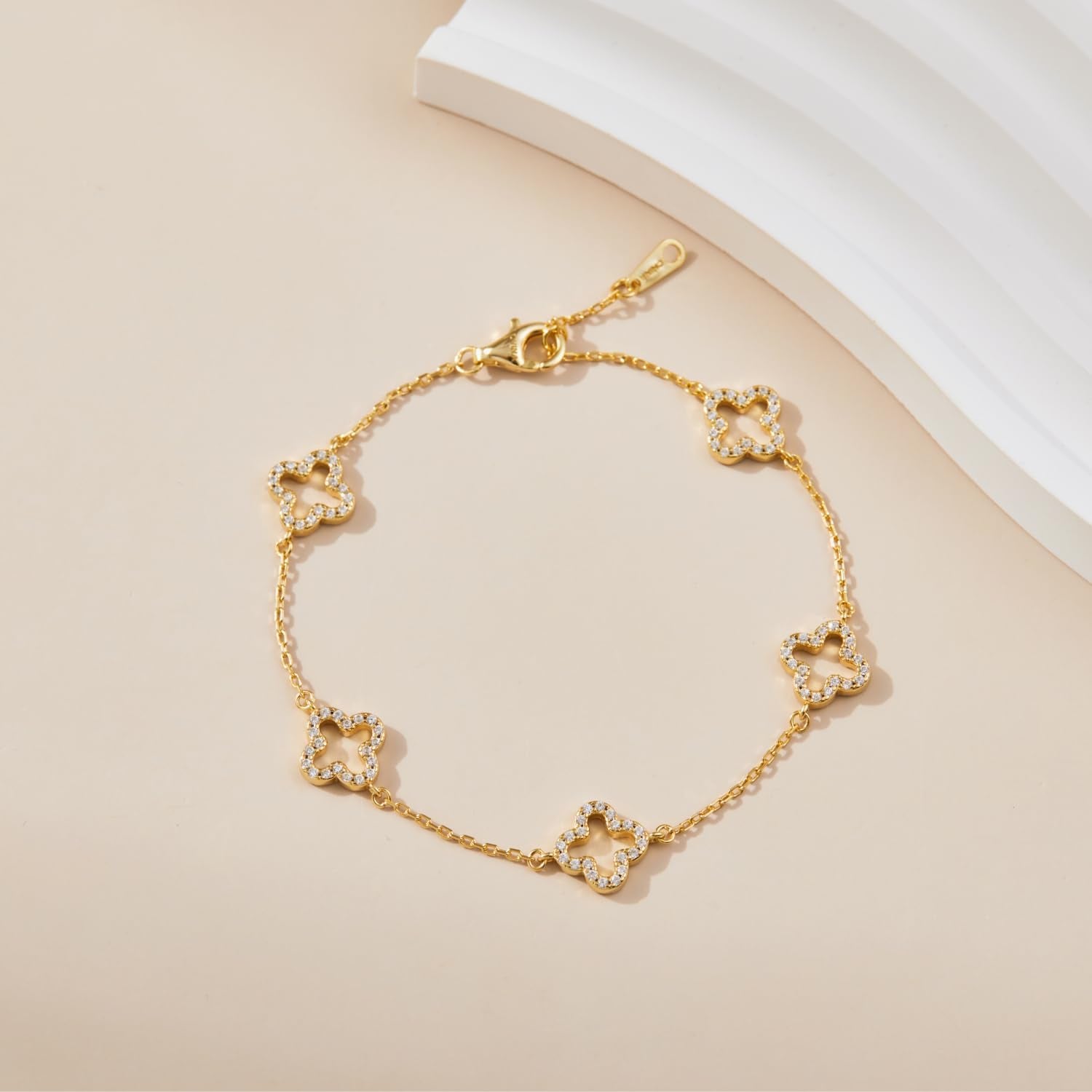 14K Gold-Plated Four-Leaf Clover Tennis Bracelet, Lucky Four-Leaf Connection Bracelet, a Fashionable Jewelry Suitable for Women'S Daily Wear, Dates and Special Occasions