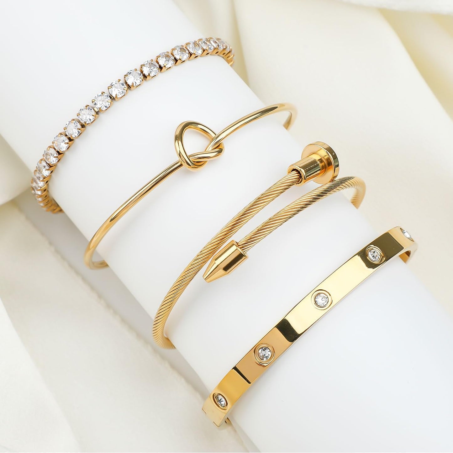 Bracelet Bangle Set, 4Pcs Stackable Four Leaf Gold Bracelet Set for Wife Mom Girlfriend