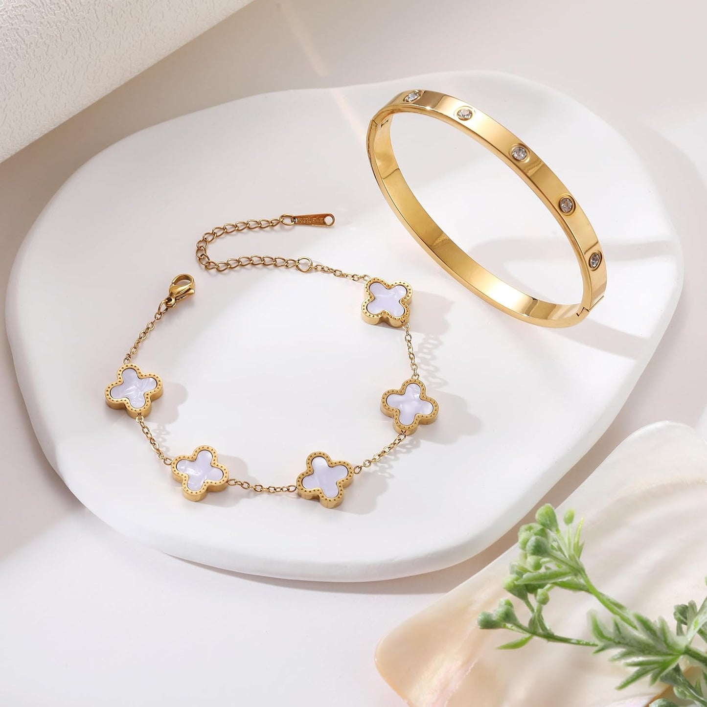 18K Gold Plated Clover Bracelet Love Bangle Set for Women Stackable Cute Fashion Simple Friendship Bracelets Lucky Bracelet Jewelry Trendy Gifts for Women