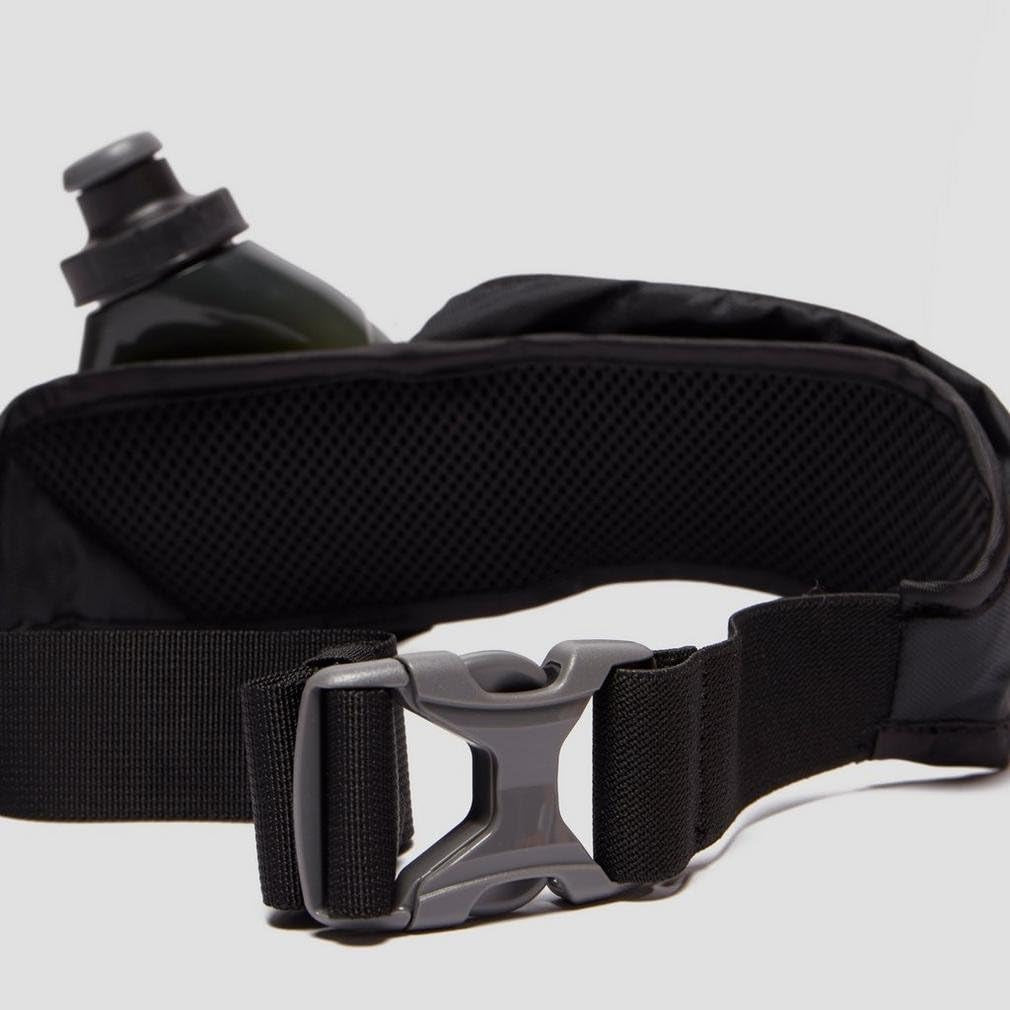 Nathan Swift Plus belt showing 10oz flask and zippered pocket for phone and gels