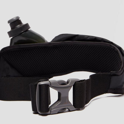 Nathan Swift Plus belt showing 10oz flask and zippered pocket for phone and gels