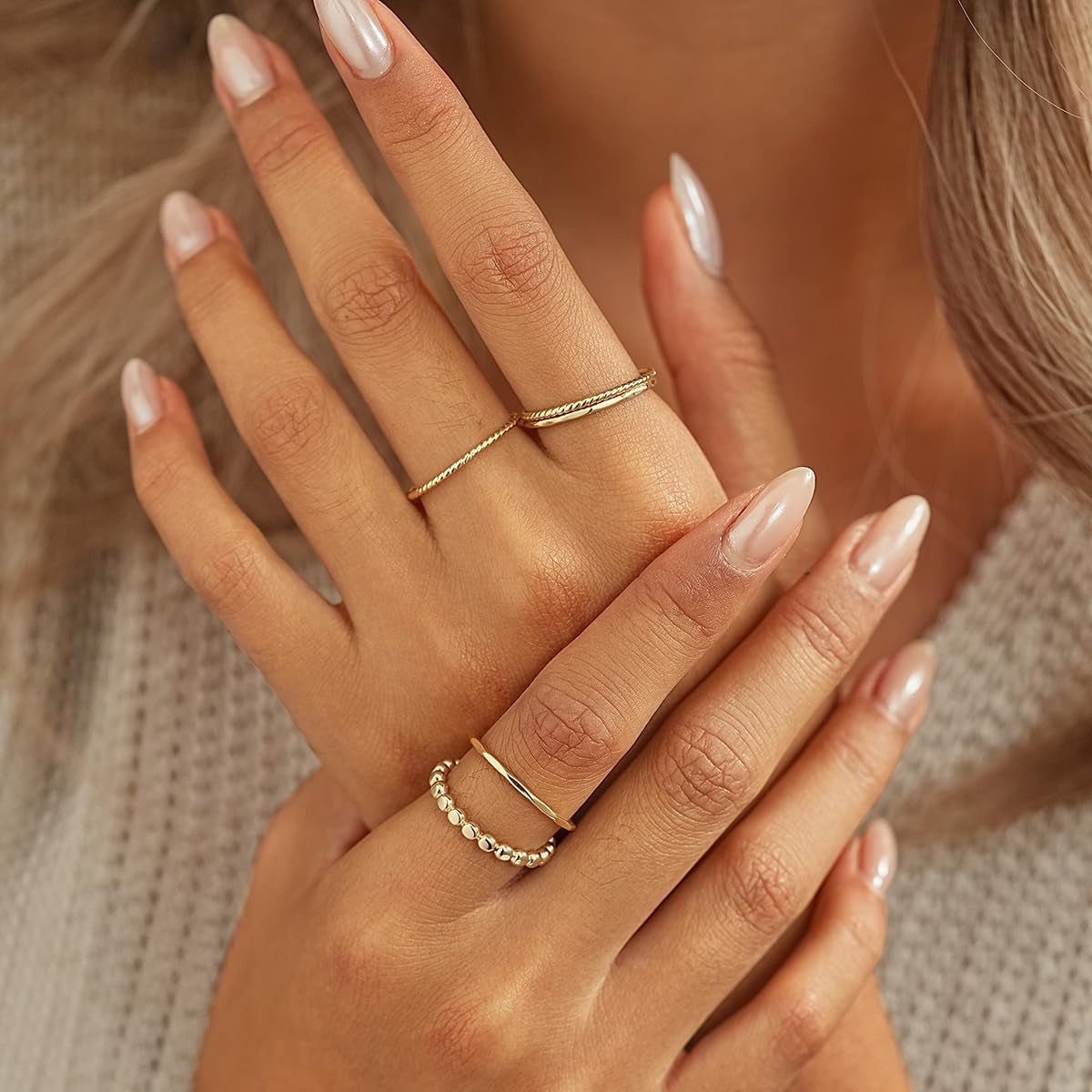Trendy midi and thumb rings gold collection