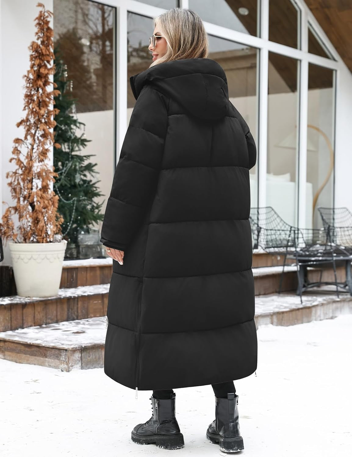 Close-up of quilted padding texture on HEEKPEK winter outerwear