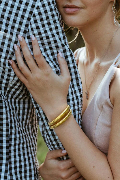 Gold Bangle Multi-Layer Bracelets for Women Stretchy Stainless Steel Link Chain Flexible Wide Wristband Bracelets