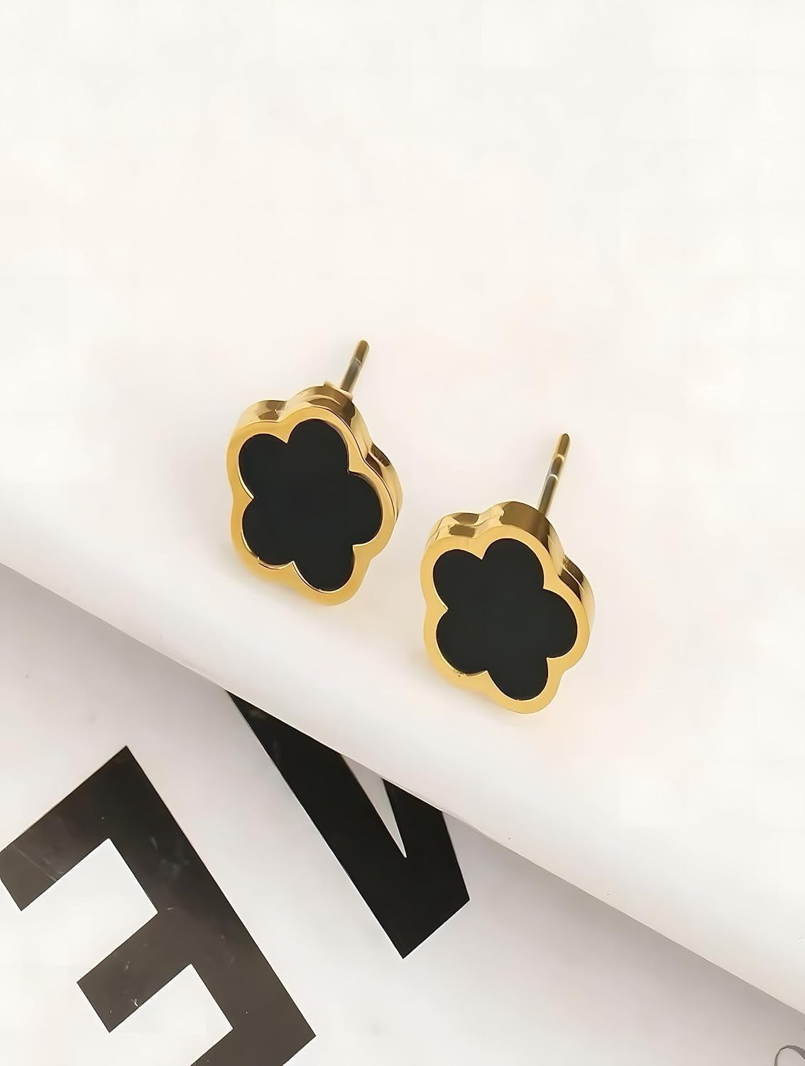 Lucky Clover 18K Gold Plated Clover Necklace Bracelet Earring for Women Fashion Cute Simple Jewelry Sets Hypoallergenic Women Jewelry Gifterhuan