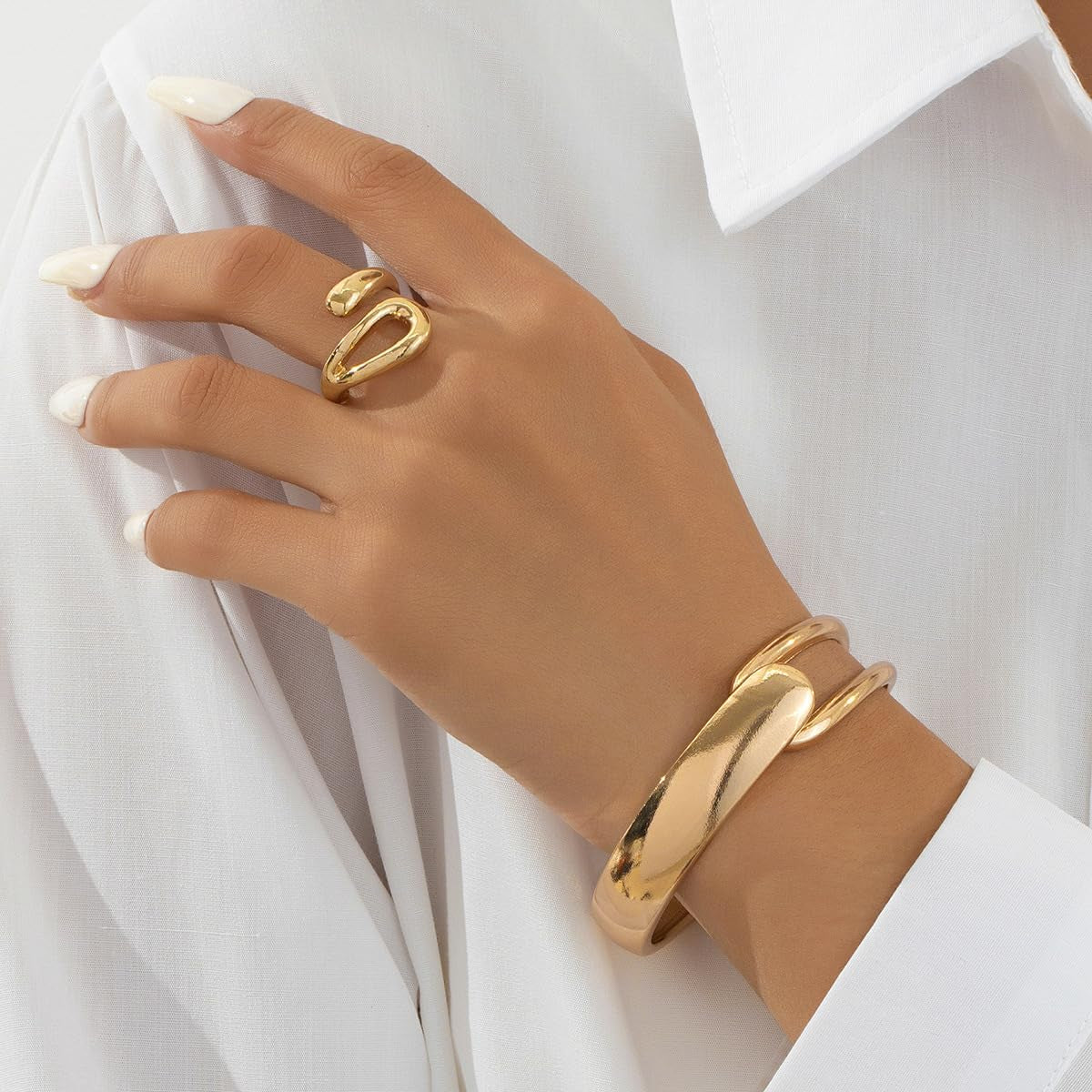 Chunky Gold Bracelet for Women, 14K Gold Plating Open Hollow Asymmetrical Geometric Bracelets Fashionable Minimalist Gift Jewelry
