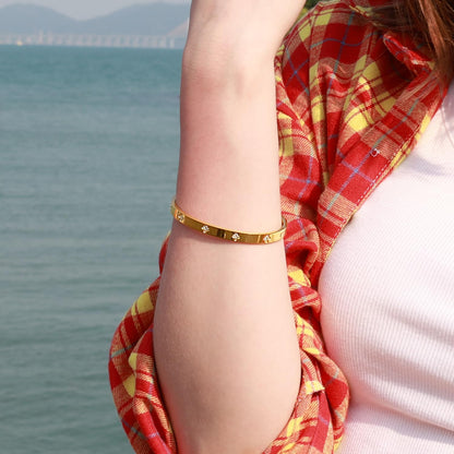 Gold Plated Bangle Bracelets for Women Four Leaf Clover Lucky Love Cubic Zirconia Bracelet