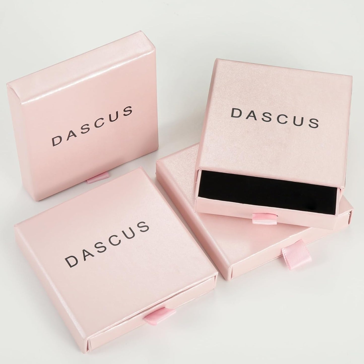 Clover Bracelet for Women 18K Gold Plated White/Black/Gold Flower Four Leaf Clover Bracelets Trendy Adjustable Jewelry Luky Gifts for Women