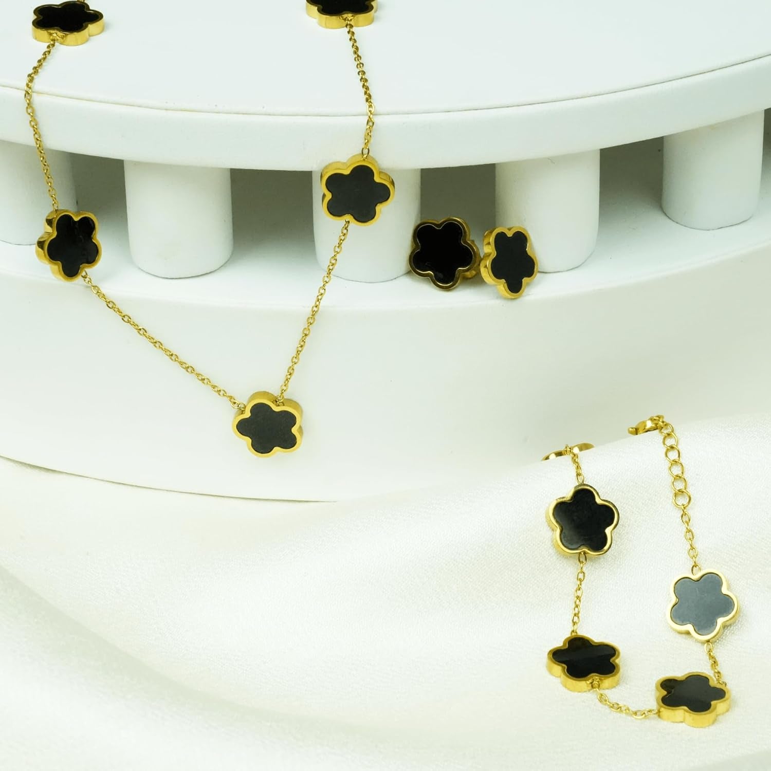 Five Leaf Clover Jewelry Set for Women |18K Gold Plated Bracelet Necklace Earrings | 5 Leaf Lucky Choker and Ear Studs for Mother and Daughter