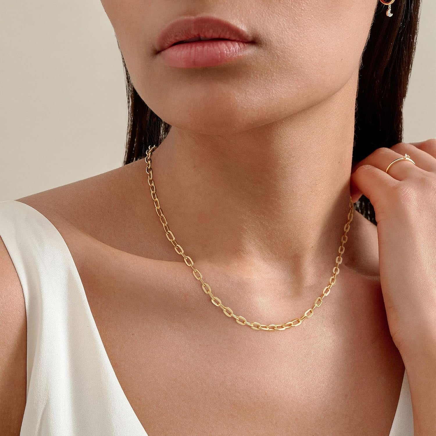 VALLOEY ROVER Gold Clover Necklace, Layered Necklaces for Women 14K Gold Plated Dainty Clover Pendant Necklace Set Link Chain Choker Necklaces Stackable Simple Gold Jewelry for Women