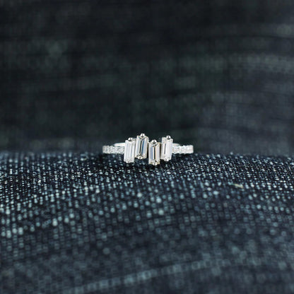 Self-love promise ring for women featuring irregular broken stone pattern