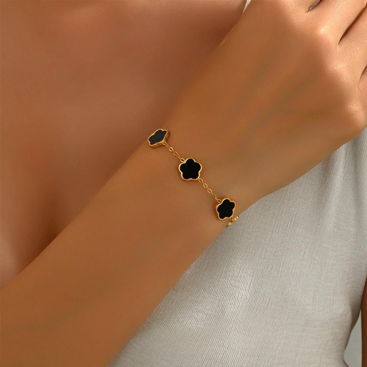 18K Gold Plated Luck Four Leaf Clover Bracelet for Women, Double-Sided Fashion Light Luxury Personalized Bracelet, Birthday Anniversary Jewelry Gifts