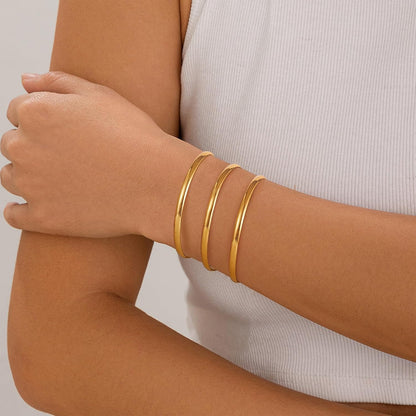 18K Gold Plated Bangles for Women Stainless Steel Glossy Stackable Thin round Bracelets Solid Plain Polished Bangles Bracelets Set of 3 Jewelry for Women