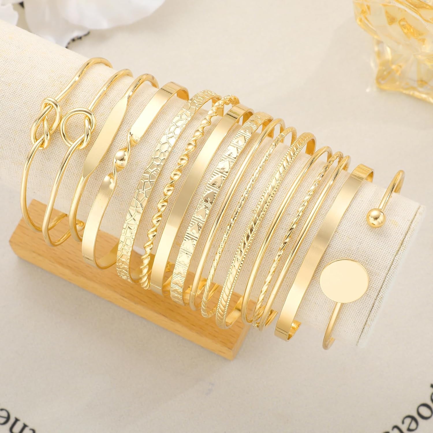 FAXHION Gold Bangle Bracelets for Women, 14 Pcs Multi Layer Stackable Bangle Set, 14K Gold Plated Textured Chunky Bracelets Boho Jewelrys Set