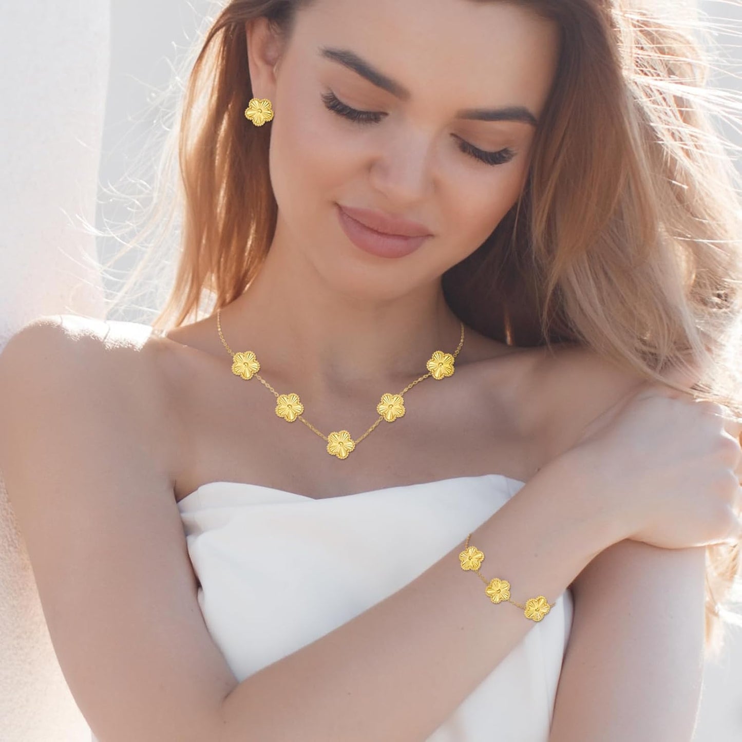 Gold Clover Jewelry Set with Flower Design Four Leaf Clover Necklace for Women Lucky Clover Bracelet Earrings for Friends 3Pcs Floral Style Clover Jewelry Gifts