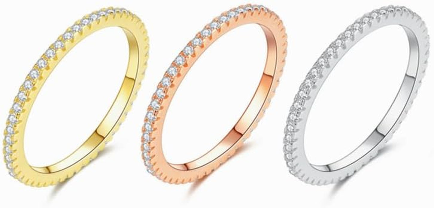 Stackable ring collection in gold-plated finish