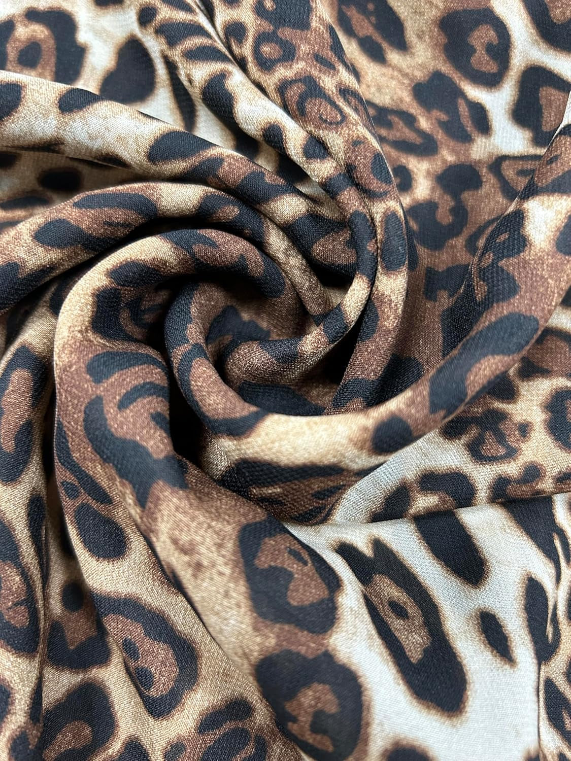 Womens Leopard Print Shawl Scarf - Lightweight Wrap Scarves Shawl Cheetah Scarves for Spring Summer Season
