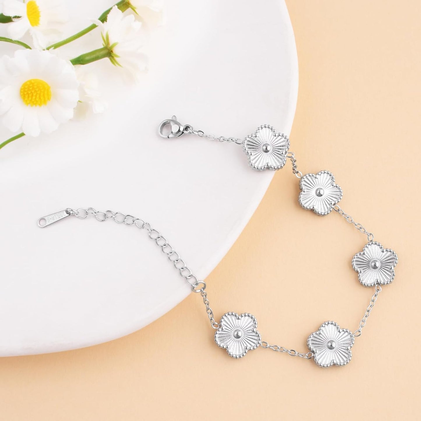 18K Silver/Gold Bracelets Set for Women (Skin-Friendly&Fade-Resistant) Four Leaf Clover Trendy Lucky Bracelet (Double Sided) Silver/Gold Jewelry Set for Women Birthdays Holidays Gifts 3Pcs