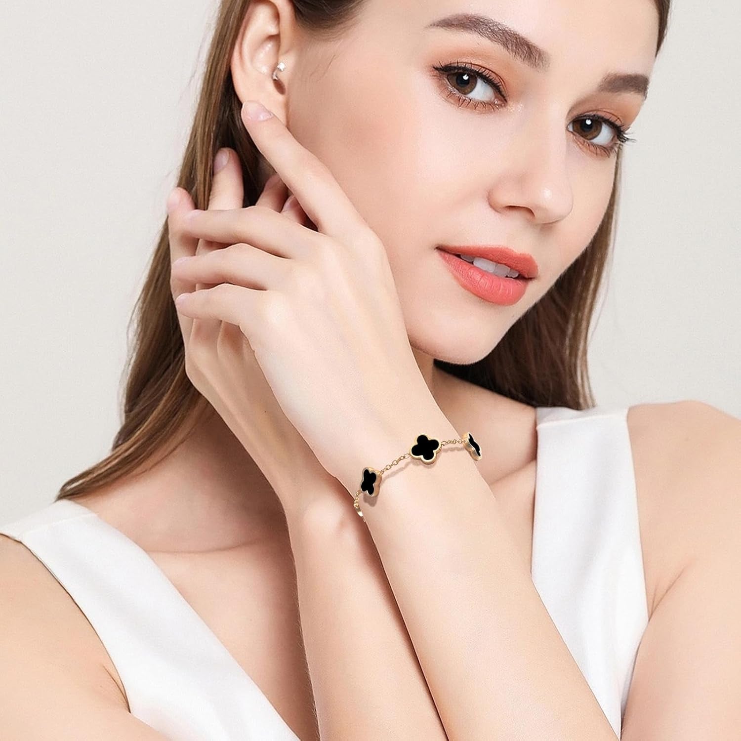 Double Sided 18K Gold Plated Clover Bracelet for Women, Dupe Four Leaf Flower Lucky Chain Bangle, Cute Jewelry Gift for Her Mom Wife