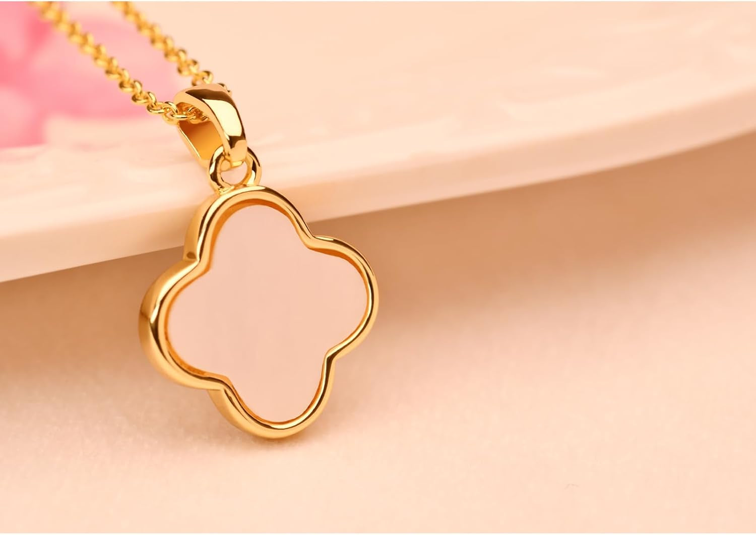Clover Pendant Necklace for Women Four Leaf Clover Necklace for Women 18K Gold Plated