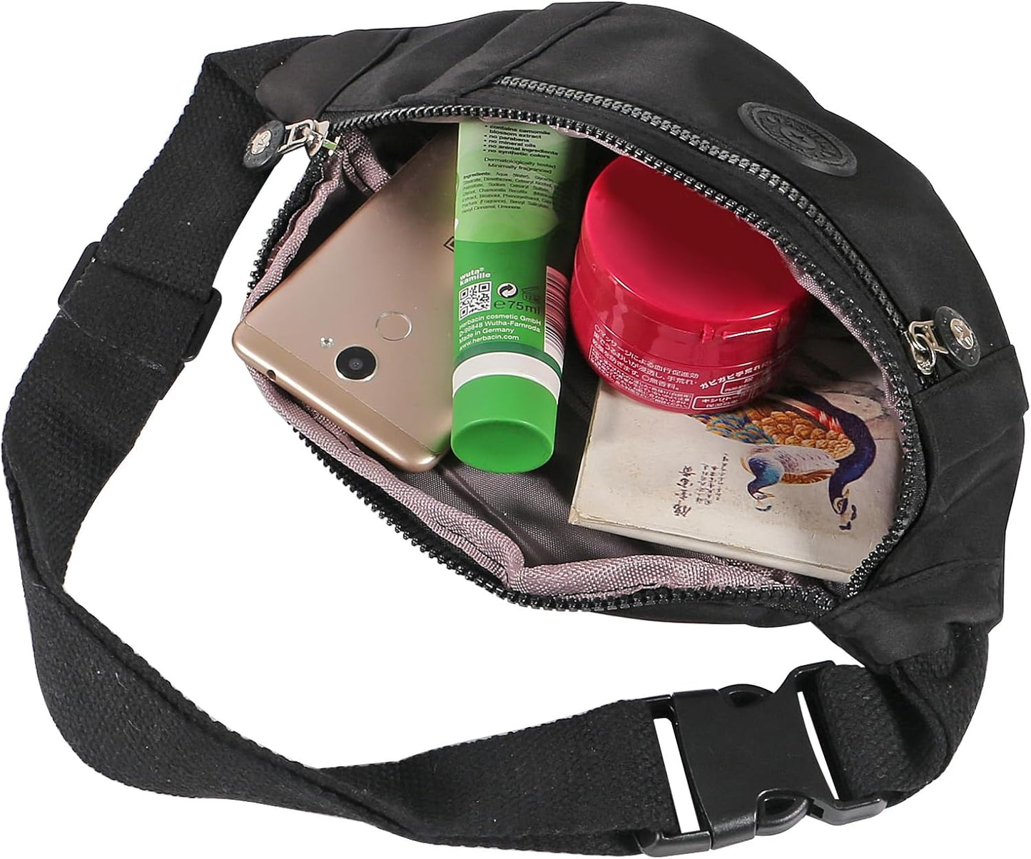 Crossbody strap adjustment on large fanny pack for comfort