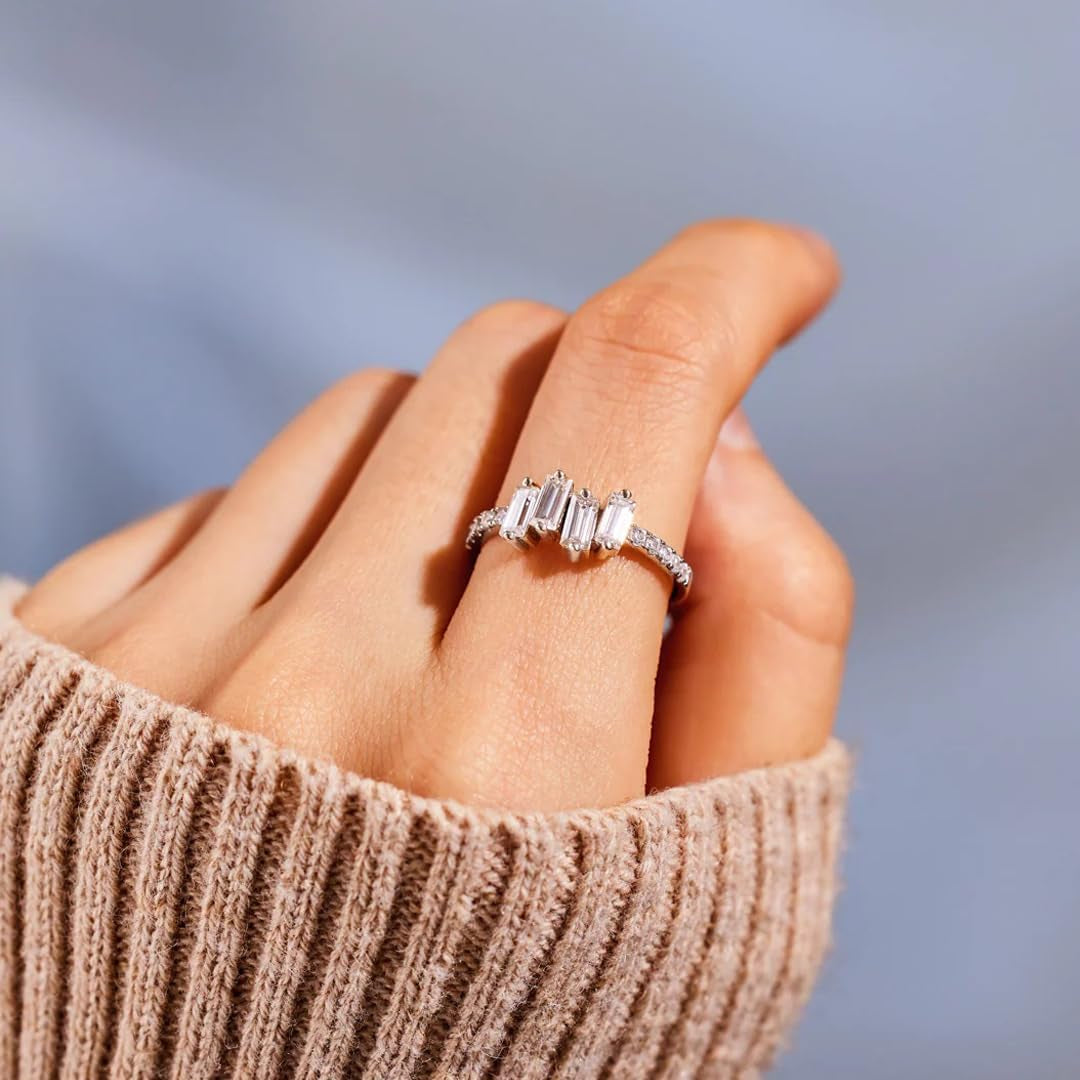 Adjustable self-love ring in S925 sterling silver with gemstone details