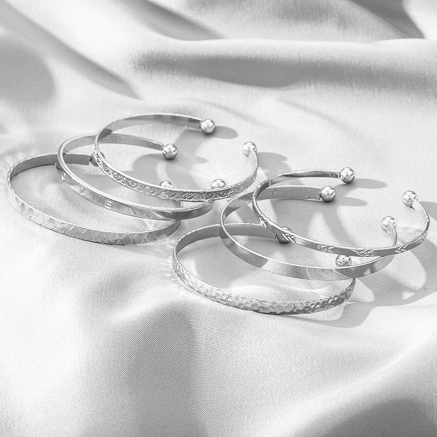 Smooth and textured silver bangle bracelet set
