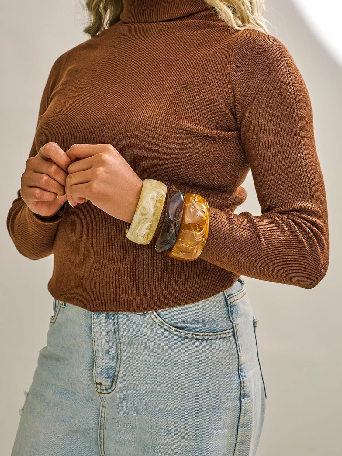 Acrylic Resin Bangles Bracelets for Women Wide Irregular Geometric Wristband Statement Bracelet Punk Chunky Acrylic Resin Bangle