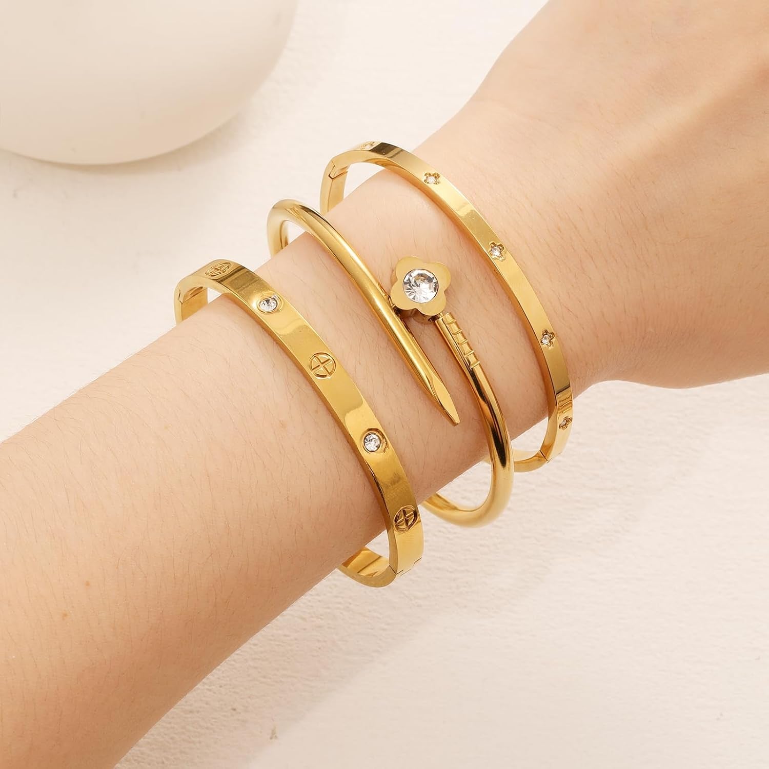 3Pcs Gold Bracelets for Women Stainless Steel Bangle Bracelet Set for Women Gold Love Bangle Non Tarnish Jewelry with Sparkling Crystal Inlay for Love Gifts
