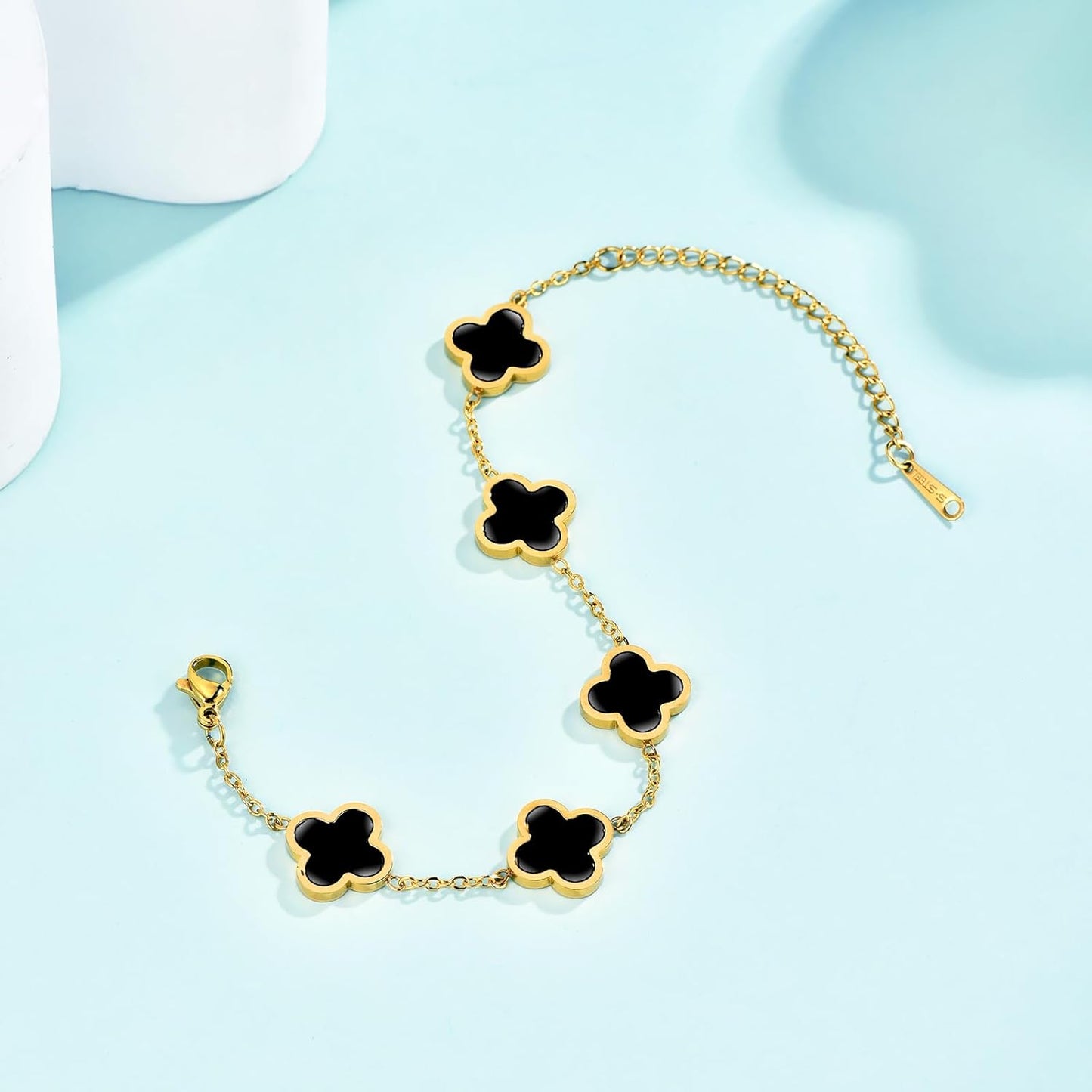 Clover Bracelets for Women 18K Gold Plated 4 Leaf Clover Bracelet Black White Red Green Cute Lucky Bracelets Jewelry Gifts Trendy for Women