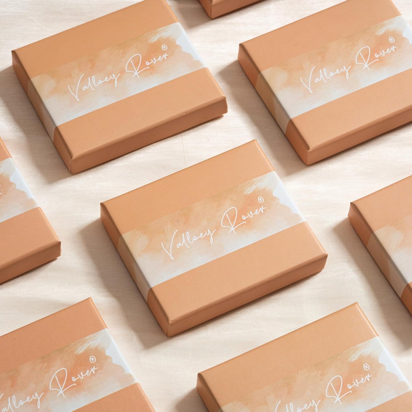 VALLOEY ROVER Gold Clover Necklace, Layered Necklaces for Women 14K Gold Plated Dainty Clover Pendant Necklace Set Link Chain Choker Necklaces Stackable Simple Gold Jewelry for Women