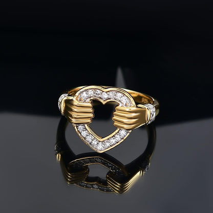 Close-up of 0.25 ct lab grown diamond on gold vermeil band