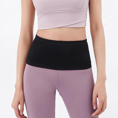 Mobile phone pouch detail on invisible sports waist belt