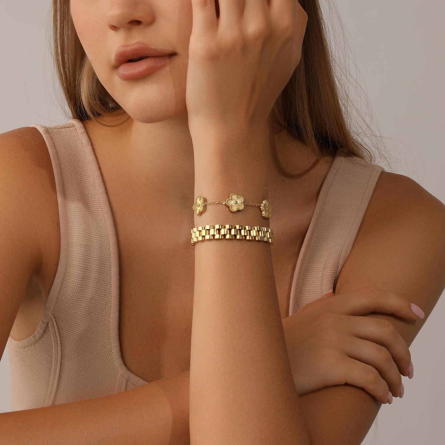 Stackable Four Leaf Clover Bracelets for Women, 18K Gold Plated Bangle Bracelets Set, 2 Pcs Charm Jewelry Gifts