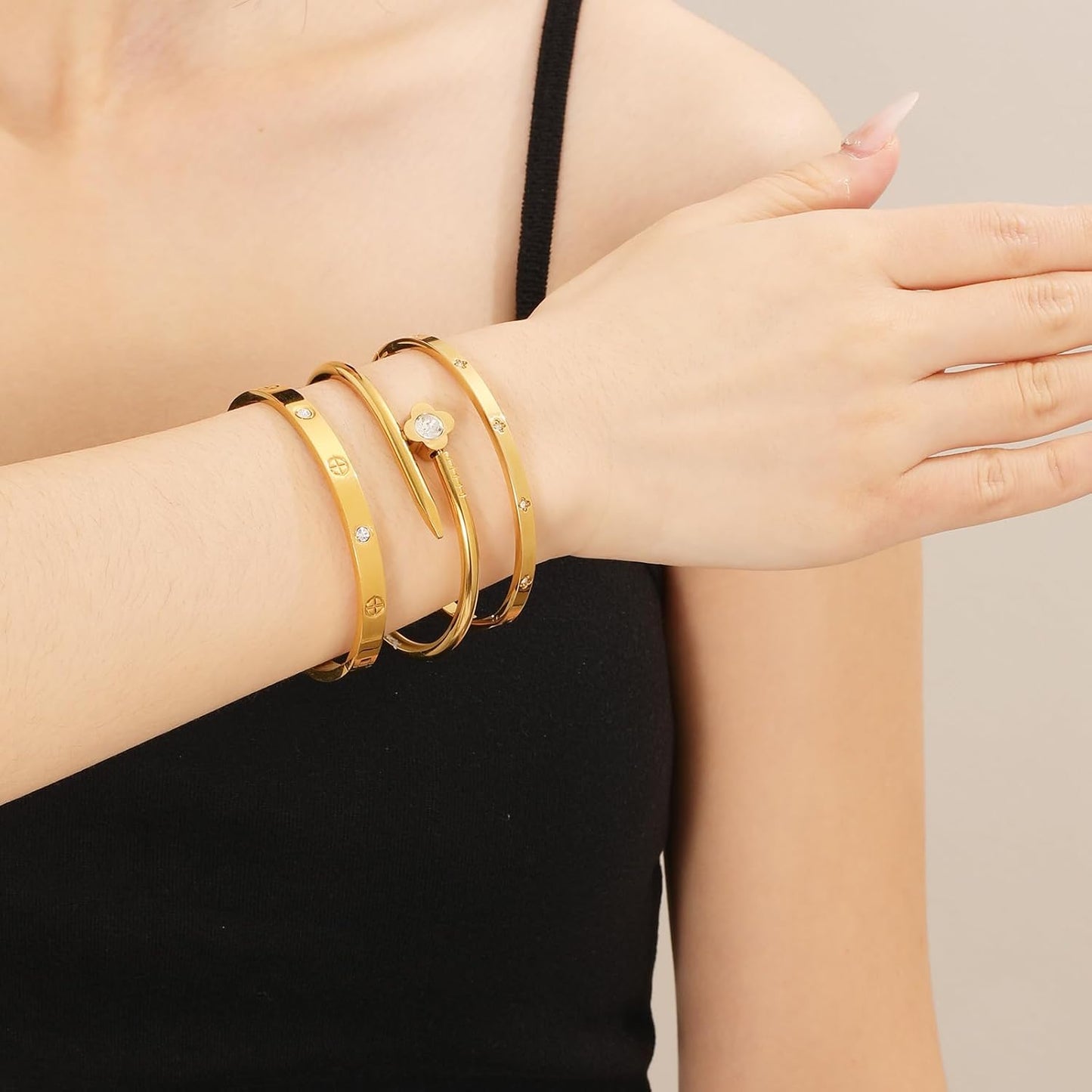 3Pcs Gold Bracelets for Women Stainless Steel Bangle Bracelet Set for Women Gold Love Bangle Non Tarnish Jewelry with Sparkling Crystal Inlay for Love Gifts