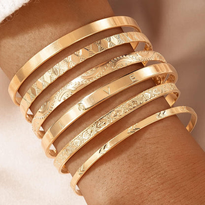 Women'S Stackable Gold Cuff Bangle Bracelets - Boho Retro Wide - Face Design with Graceful Temperament, Totem Embossed & Love Charm Sets, Ideal for Layered Styling and Festival Accessories