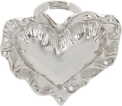 Big puffy heart ring with dimensional ruffled edge design