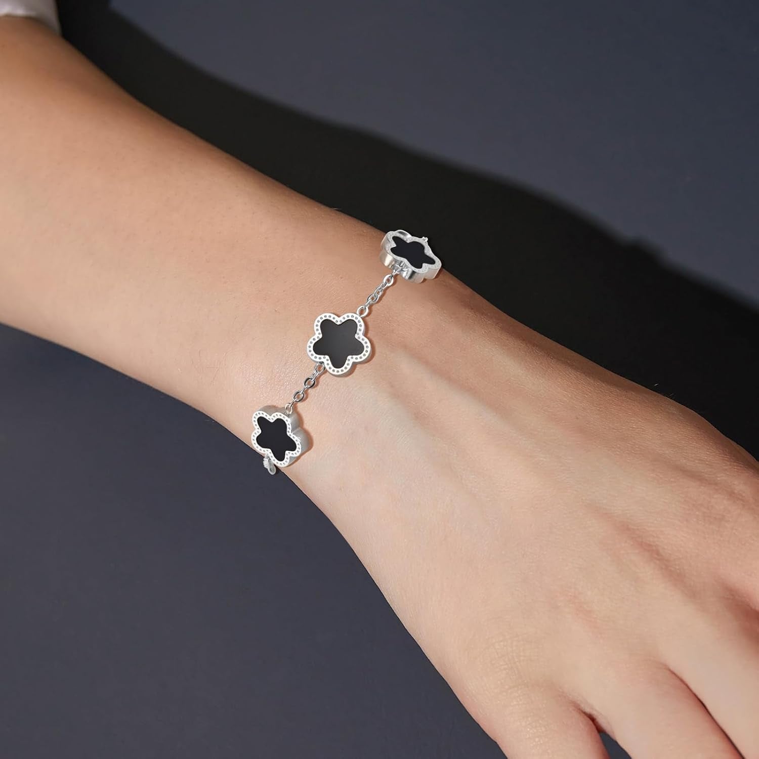 Lucky Clover Jewelry Set 18K Gold Plated Five Leaf Clover Necklace Bracelet Earrings Set Flower Jewelry Sets Birthday Gifts for Women