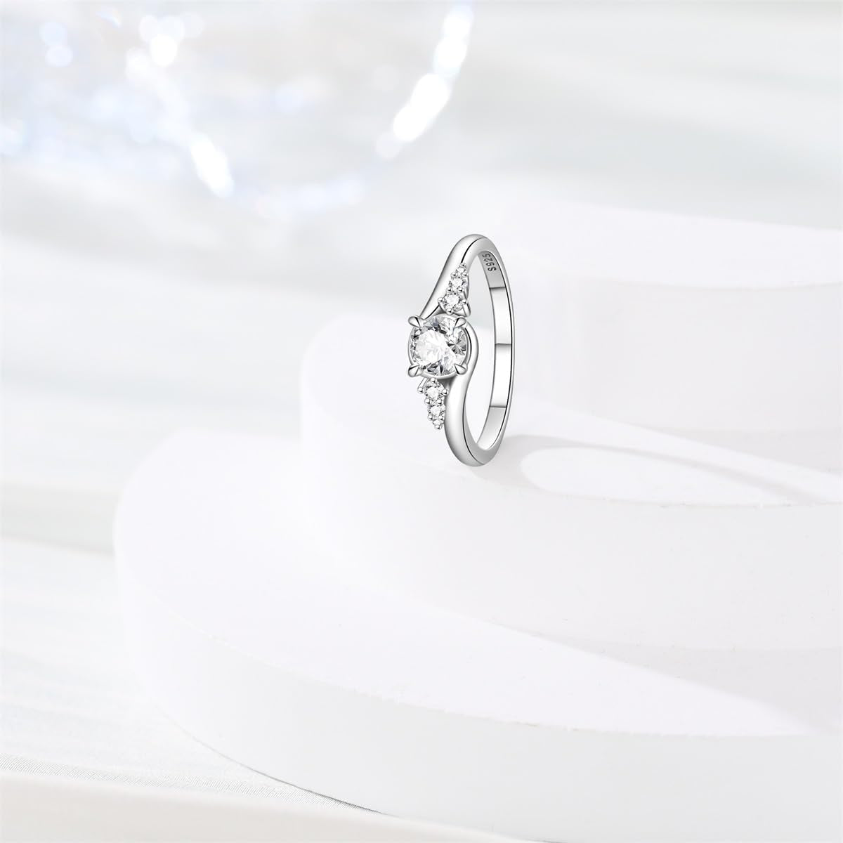 Bridal sterling silver ring sizes 7-9 detail view