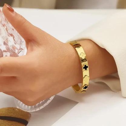 18K Gold Plated Lucky Clover Bracelet for Women Four Leaf Bangle Bracelets Trendy Jewelry Gifts for Women