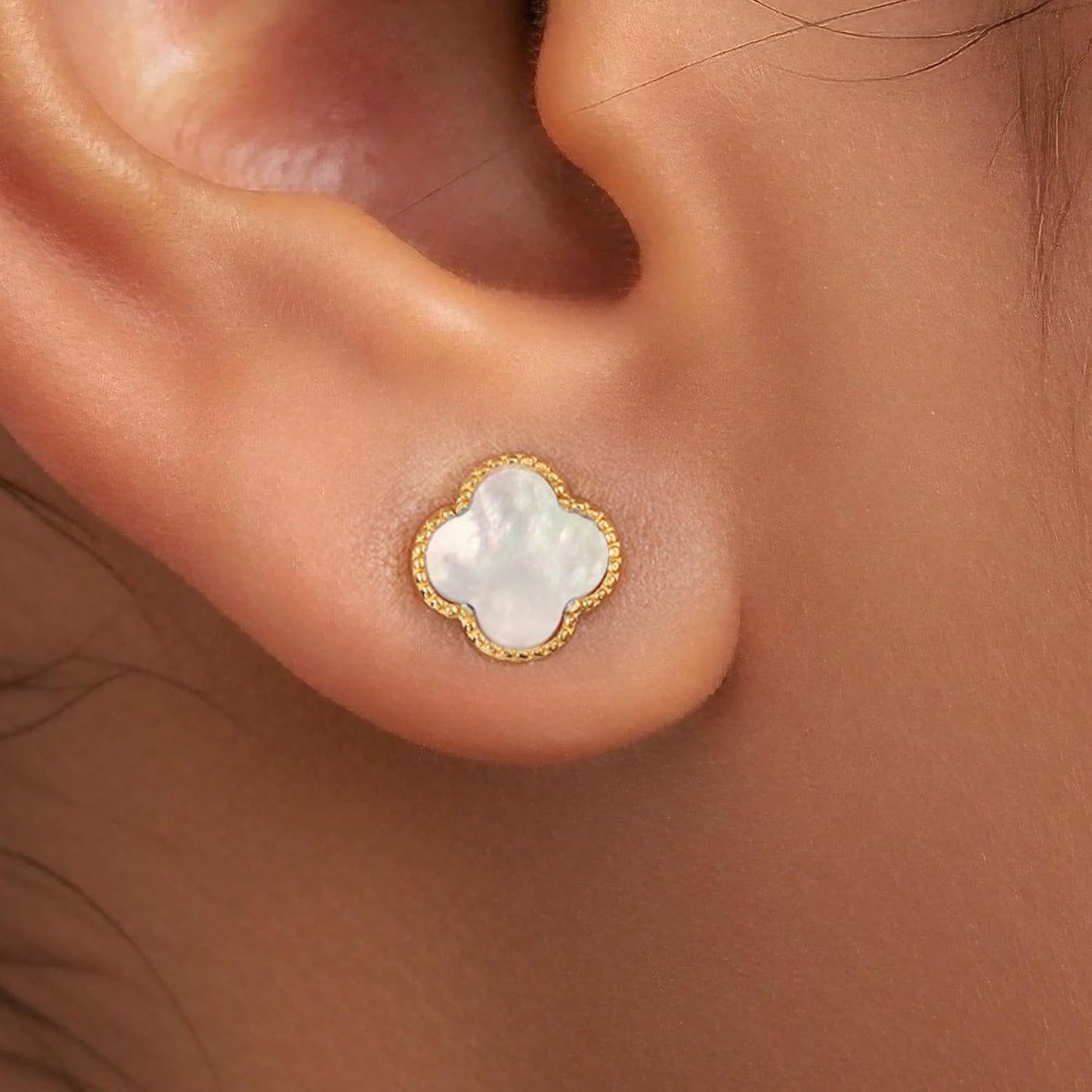 925 Sterling Silver 18K Gold Plated Clover Stud Earrings for Women with Mother of Pearl, 925 Sterling Silver Dainty Lucky Clover Jewelry Gift