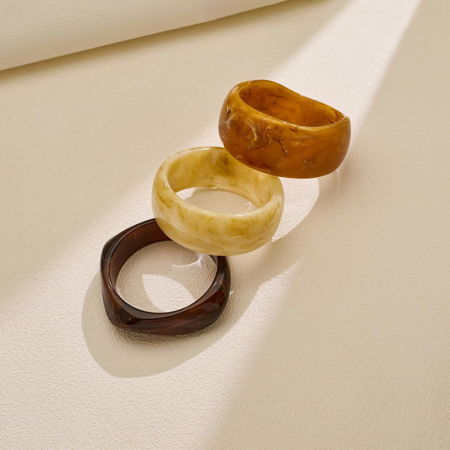 Acrylic Resin Bangles Bracelets for Women Wide Irregular Geometric Wristband Statement Bracelet Punk Chunky Acrylic Resin Bangle