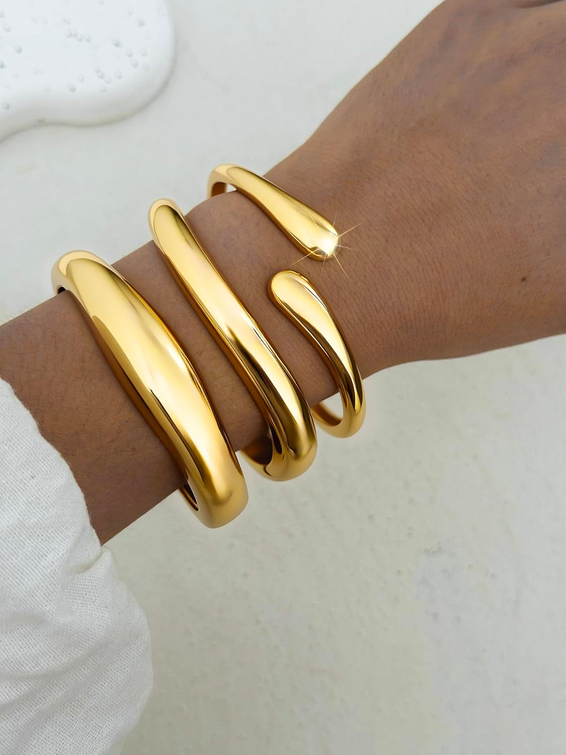 Chunky Gold Bangles for Women, 14K Gold Plated Twisted Hinged Stackable Bangle Bracelet Set, Trendy Cuff Bracelet Stack Fashion Jewelry Gifts