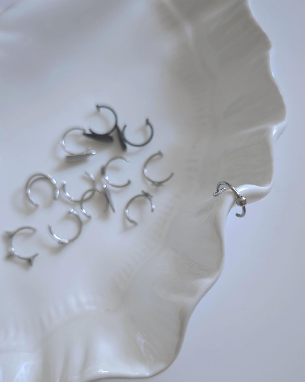 Fake Lip Piercing Faux Lip Ring Cuffs Clip on Faux Snake Bites Hoops Non Piercings Jewelry Vampire Teeth Fangs