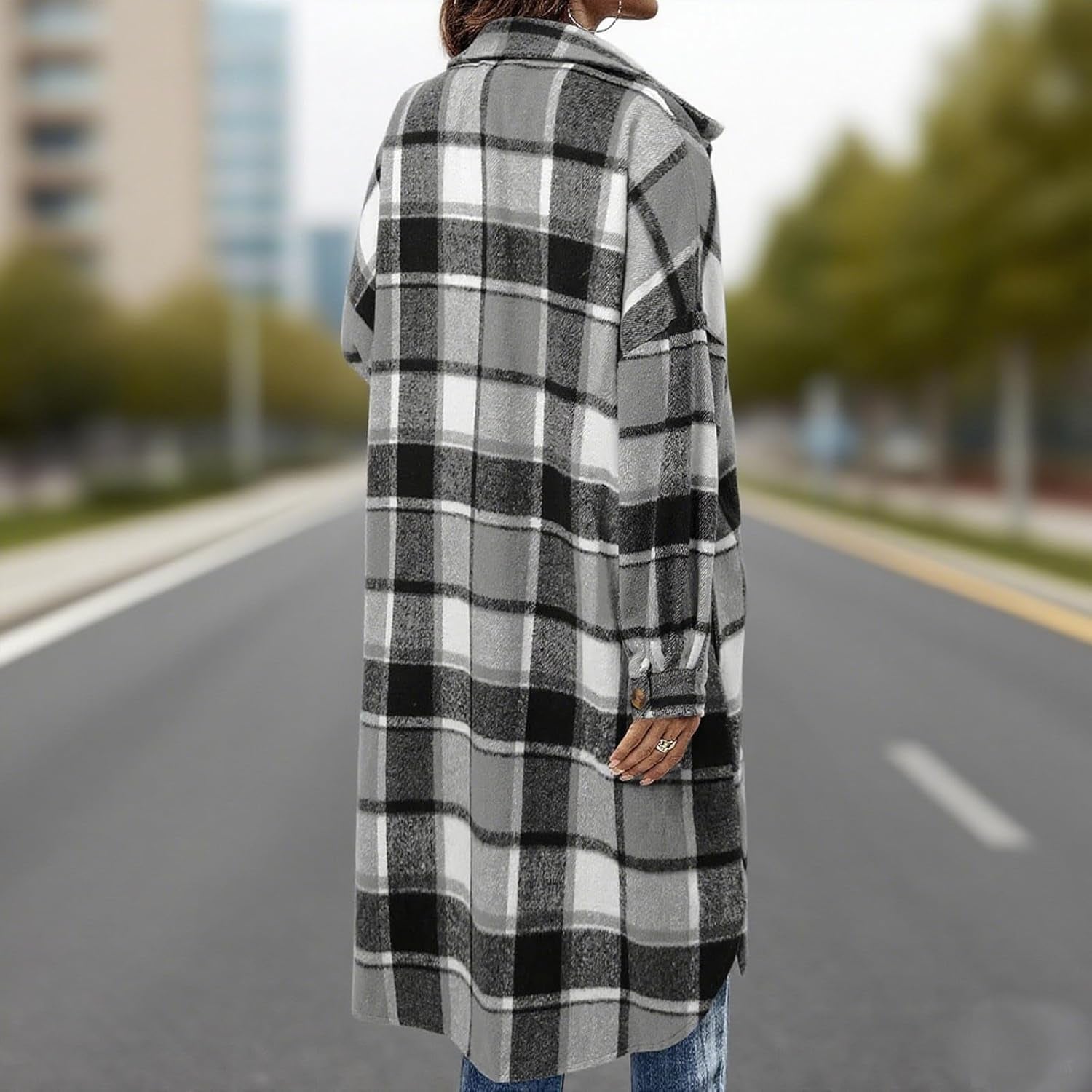 Long sleeve women's flannel jacket in warm tartan pattern