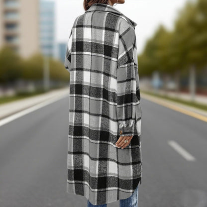 Long sleeve women's flannel jacket in warm tartan pattern