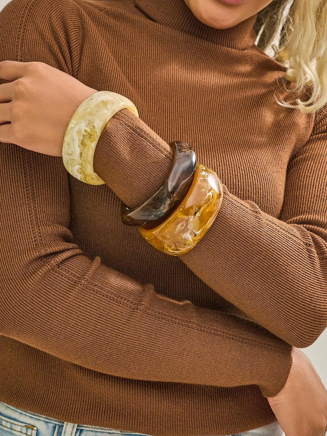 Acrylic Resin Bangles Bracelets for Women Wide Irregular Geometric Wristband Statement Bracelet Punk Chunky Acrylic Resin Bangle