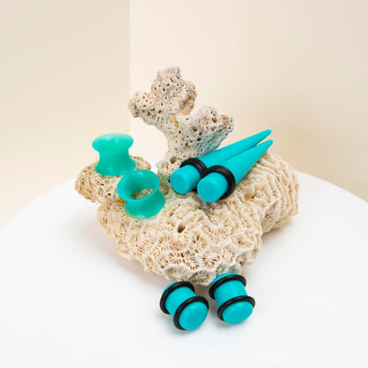 Acrylic, Silicone Ear Stretching Kit: Lightweight Tapers, Heart Tunnels & Plugs for Starter Expanders | Body Piercing Jewelry Earring Gauges Gauging Set for Men, Women (Size: 14G-0000G)